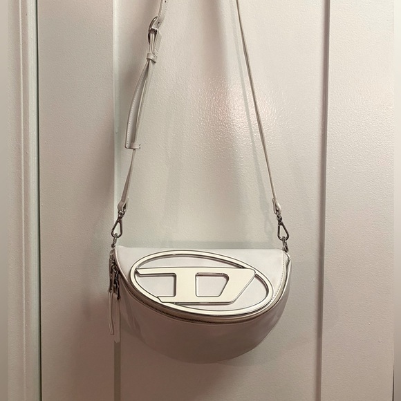 Diesel 1DR Convertible Logo-Plaque Crossbody Saddle Bag - Picture 6 of 9